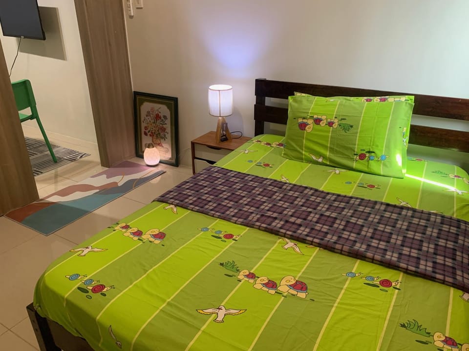 Elresa Elegant at Field Residences Condominium Hotel Apartment hotel in Las Pinas