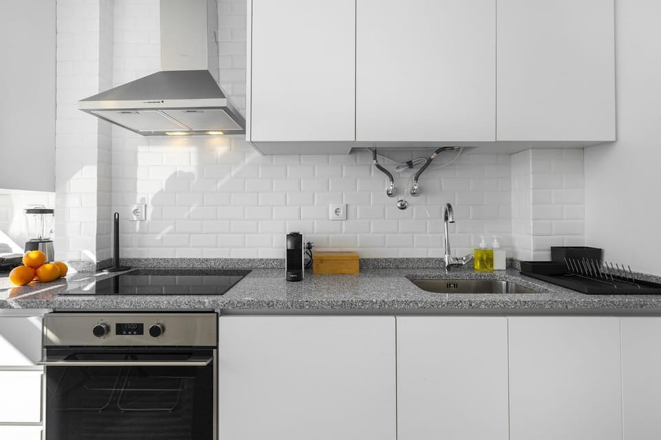 Kitchen or kitchenette, pet friendly, stove