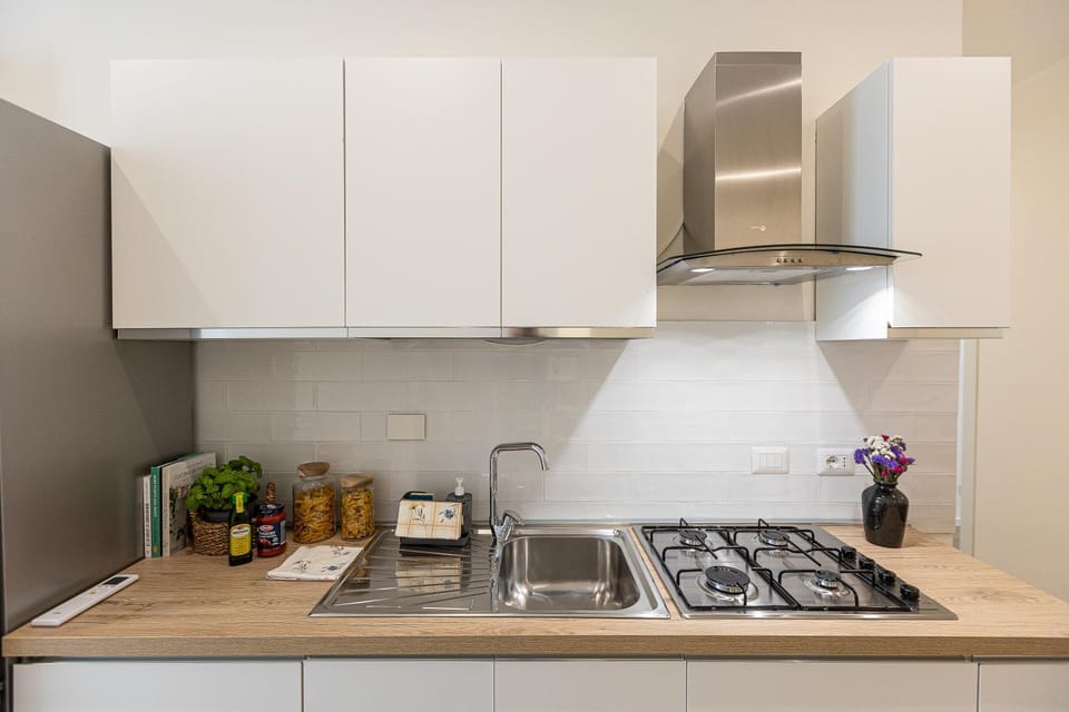 Kitchen or kitchenette, kitchen