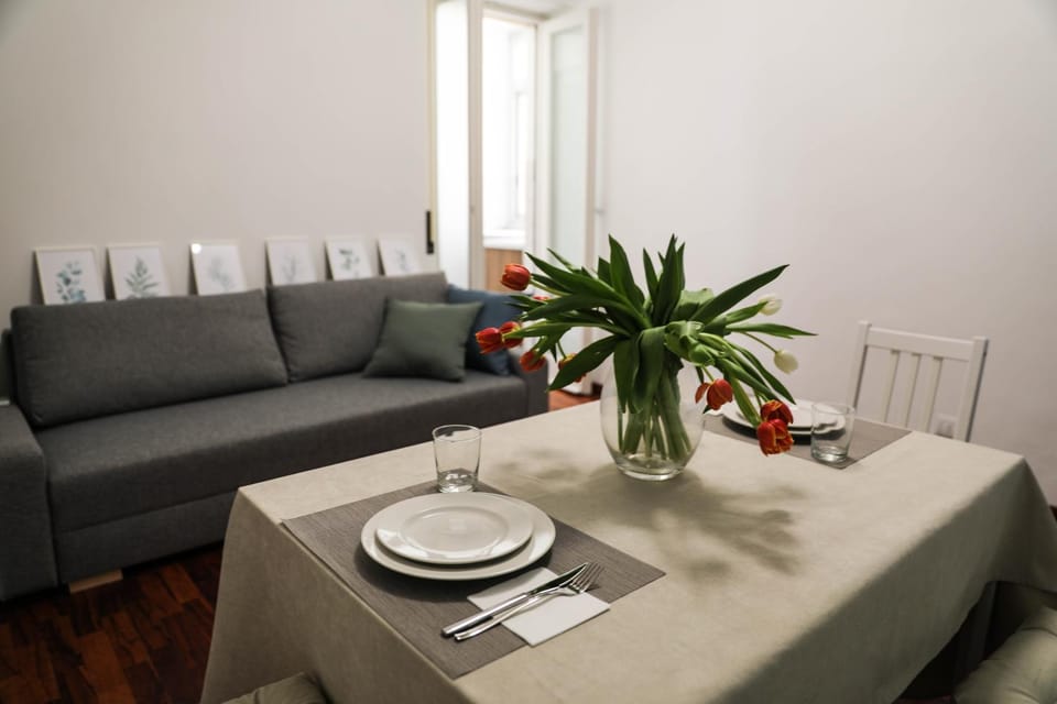 Communal lounge/ TV room, Kitchen or kitchenette, Living room, Dining area