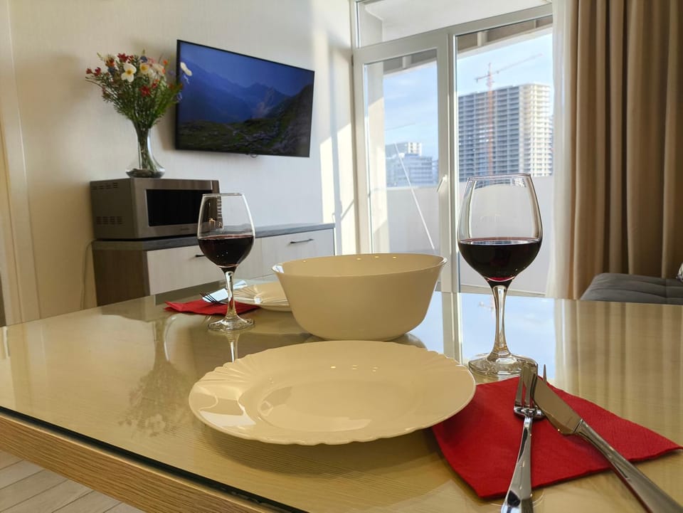 Living room, Dining area, kitchen