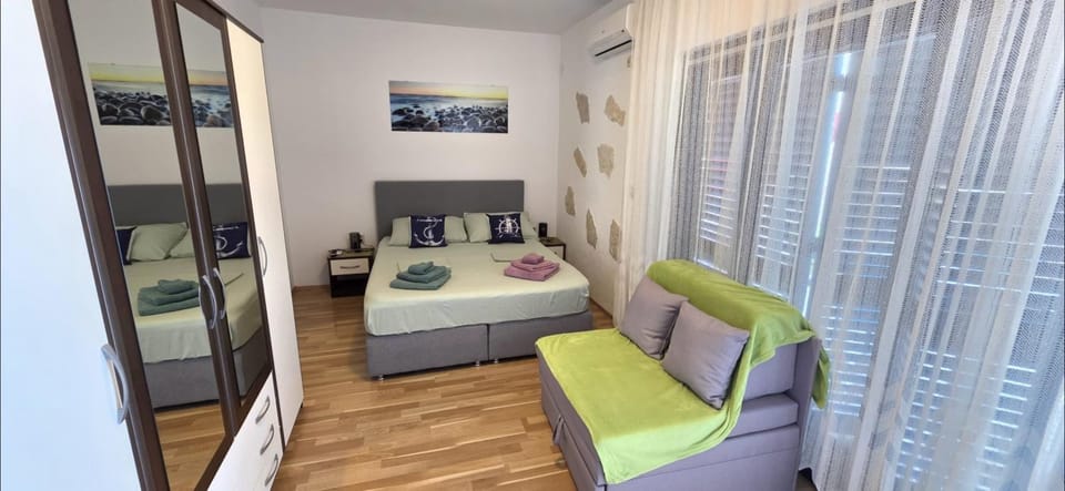 Apartments Dinko Podstrana Apartment in Podstrana