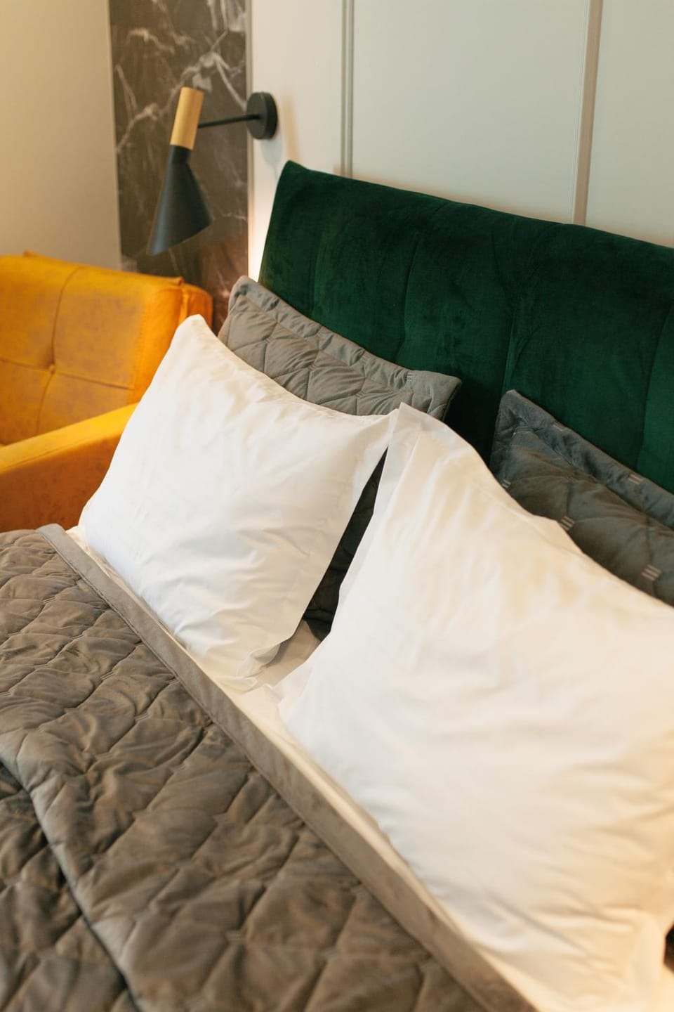Bed, Decorative detail, furniture