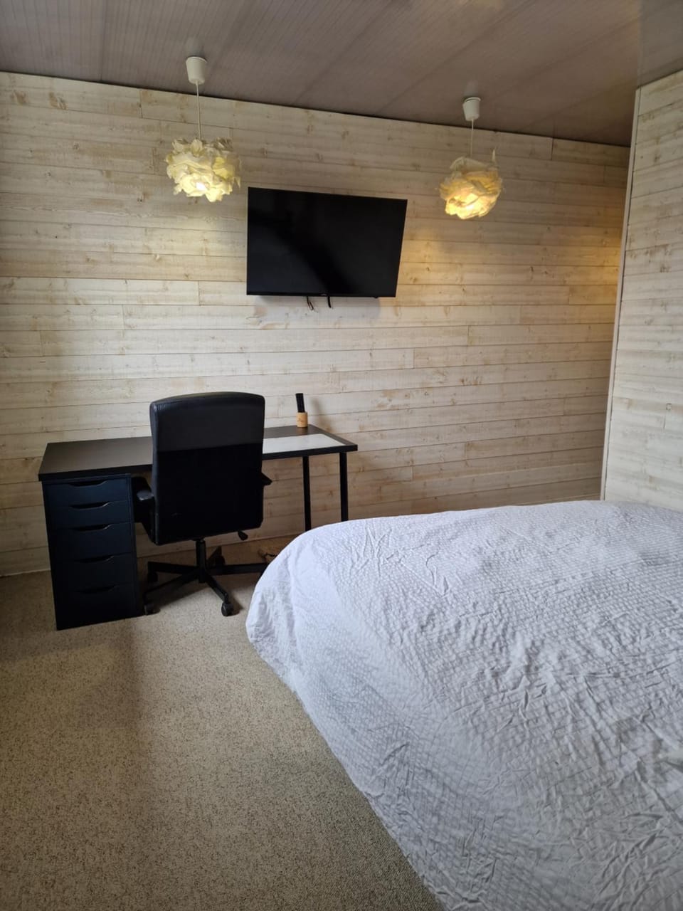 LES CERISIERS 2 Chambre 1 Bed and Breakfast in Occitanie