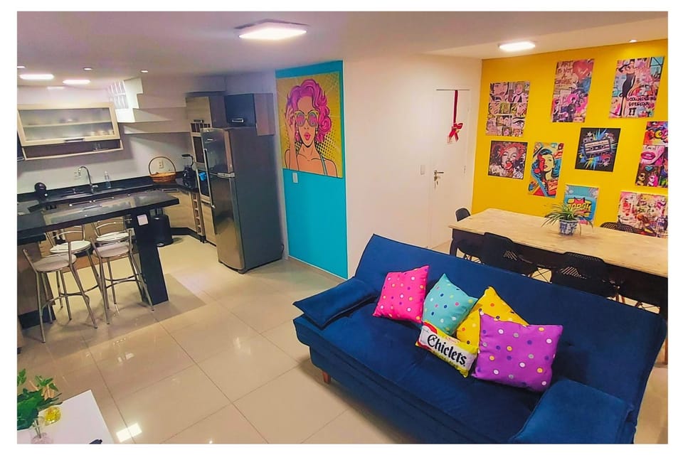 Kitchen or kitchenette, Living room, Dining area, minibar, stove