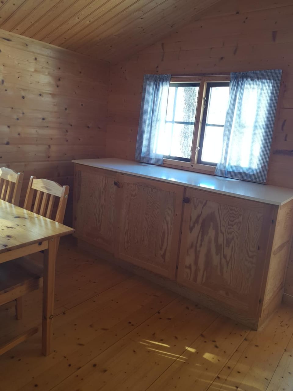 Schöne Stuga unmittelbar am Ammerån gelegen Chalet in Sweden