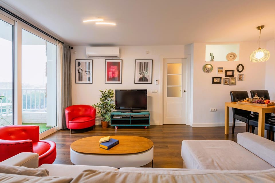 Communal lounge/ TV room, TV and multimedia, Living room, Evening entertainment