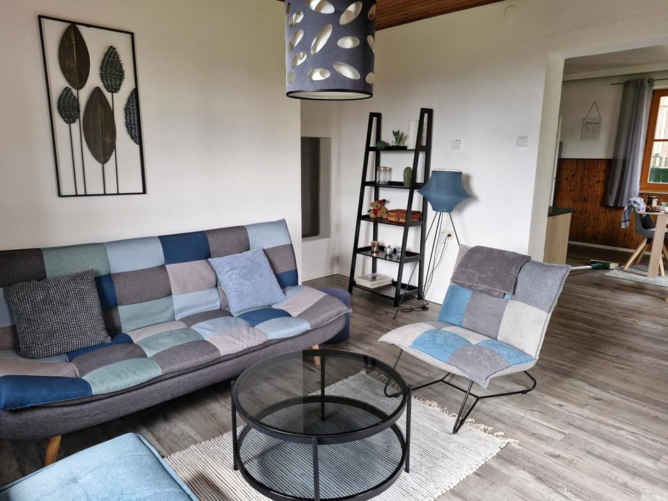 Living room, Photo of the whole room, Seating area