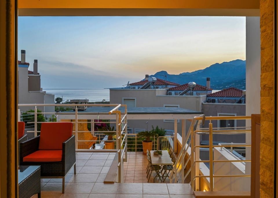 View (from property/room), Balcony/Terrace, Sea view