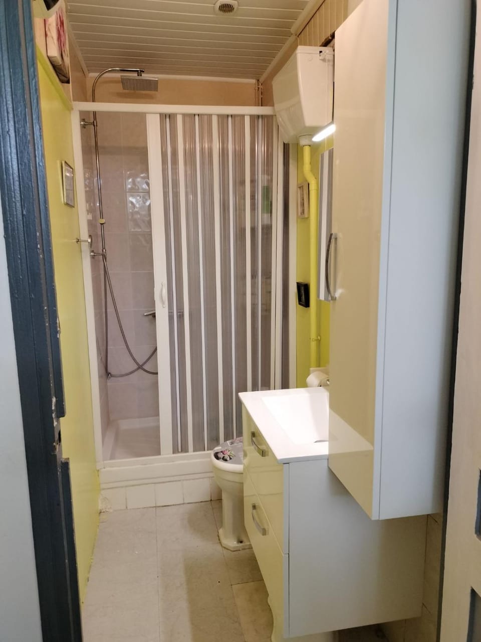 maison 4 à 6 personnes proche village House in Provence-Alpes-Côte d'Azur