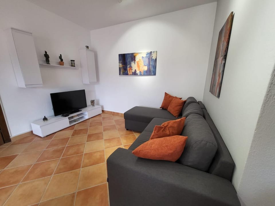 TV and multimedia, Seating area