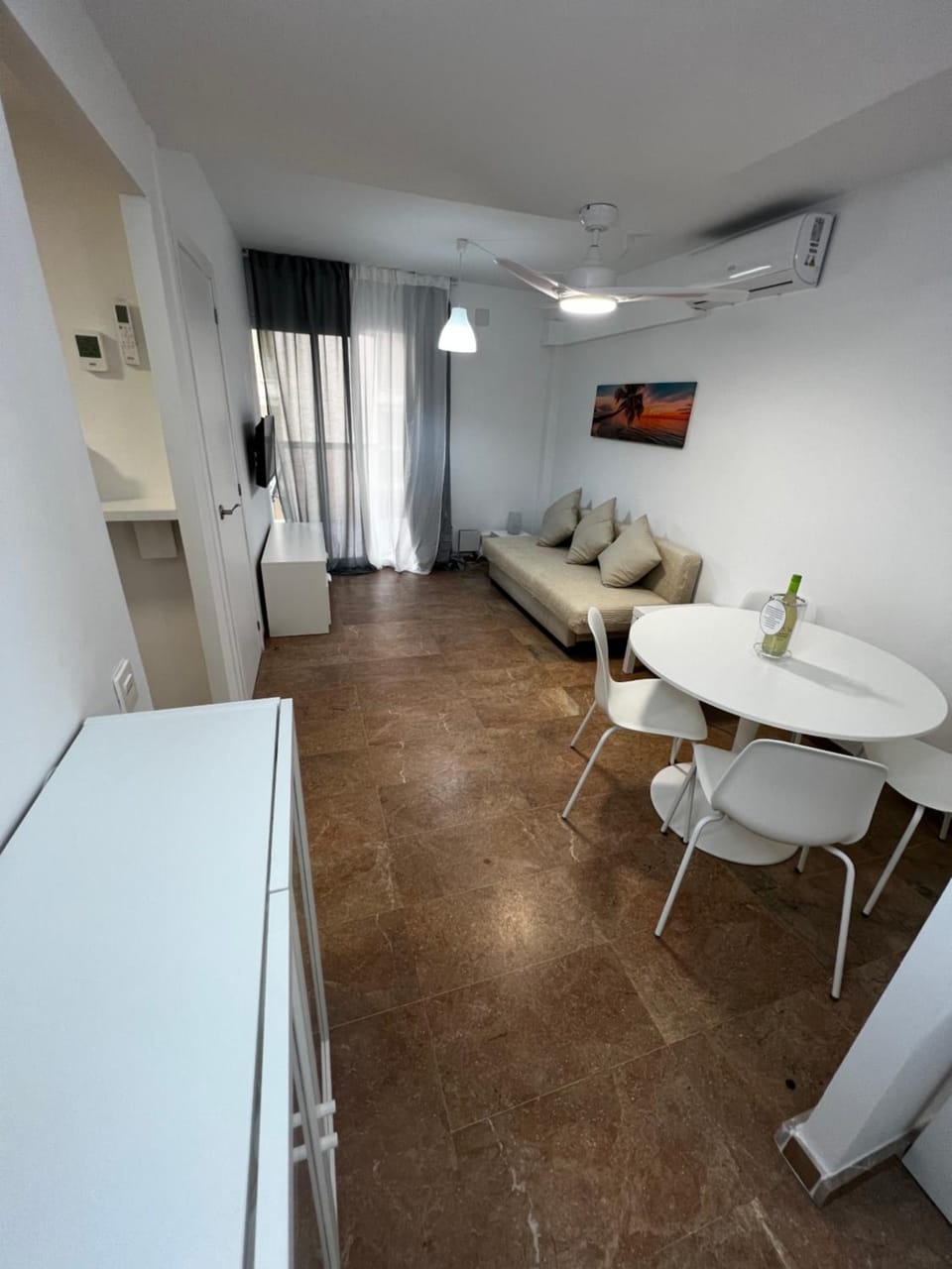 Seating area, Dining area