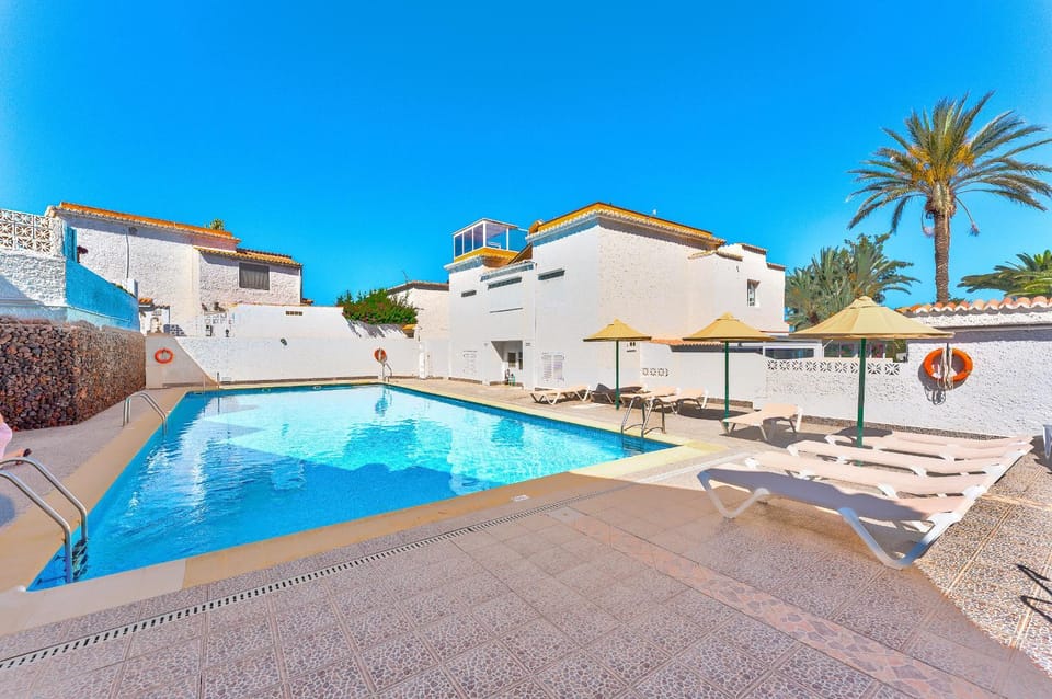 Sea View Penthouse Sunshine Urbania Apartment in Playa de las Americas