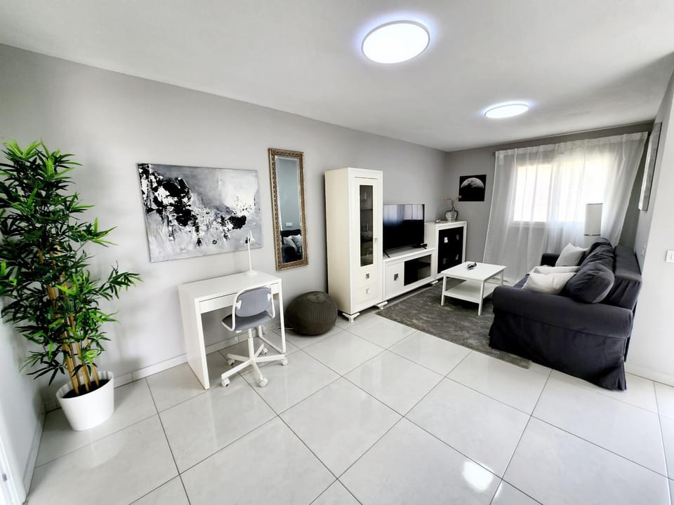 Sea View Penthouse Sunshine Urbania Apartment in Playa de las Americas