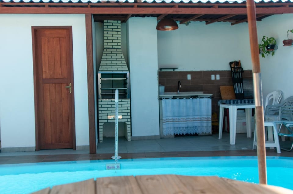 Casa no Campeche, com piscina, à 100 m do mar House in Florianopolis