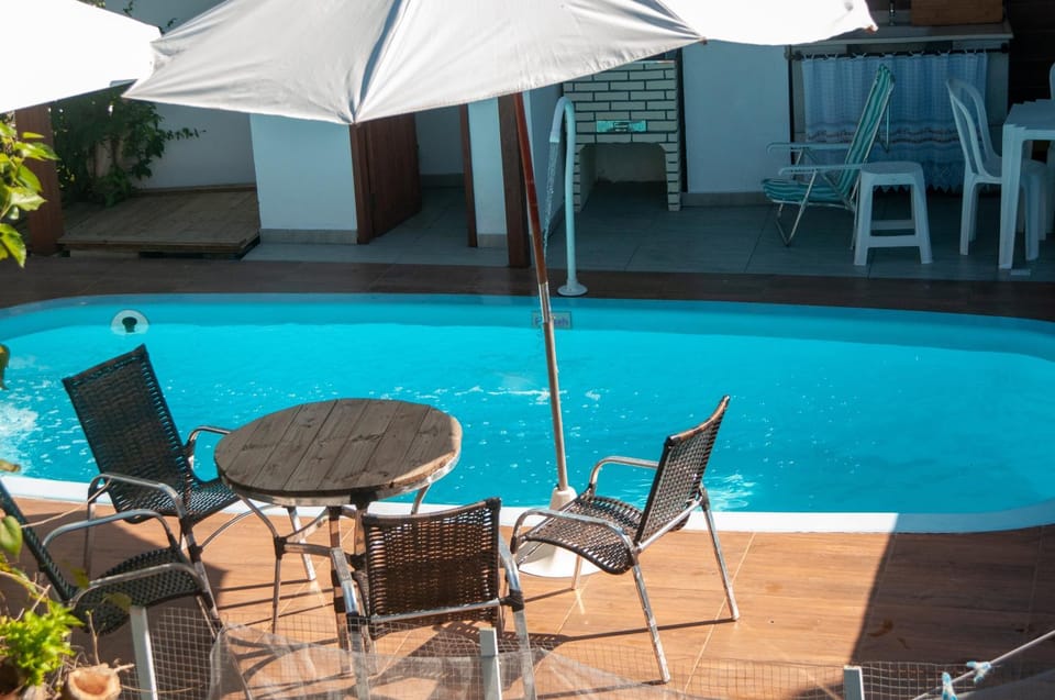 Casa no Campeche, com piscina, à 100 m do mar House in Florianopolis