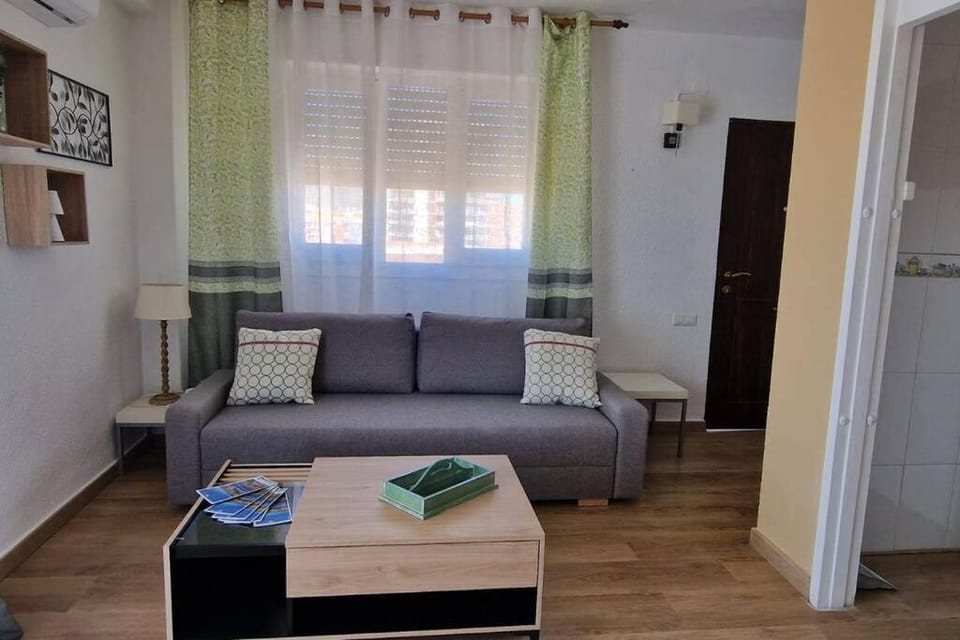 Incredible seafront with sunrise and sunset views Apartment in Benicàssim