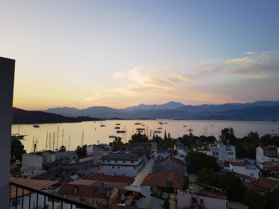 Deniz Manzaralı Suites Apartment in Fethiye