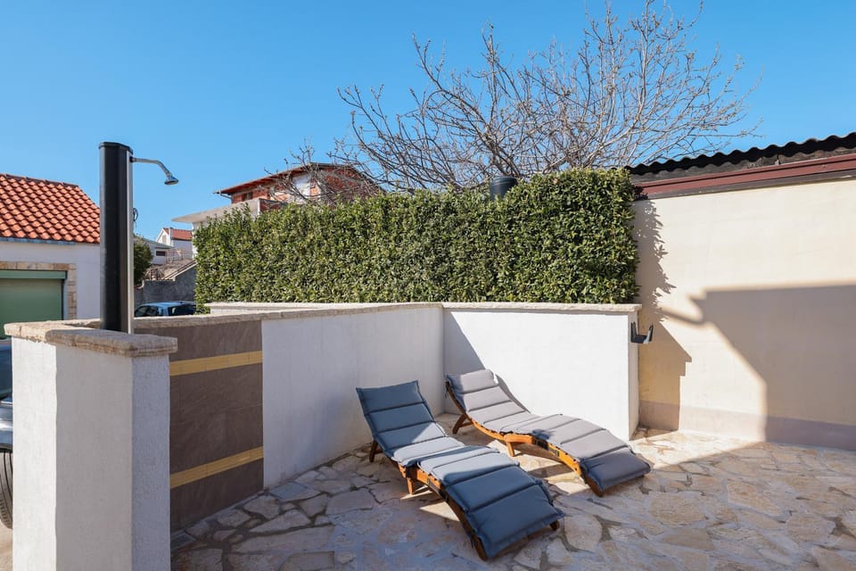 COCO Apartment in Tisno