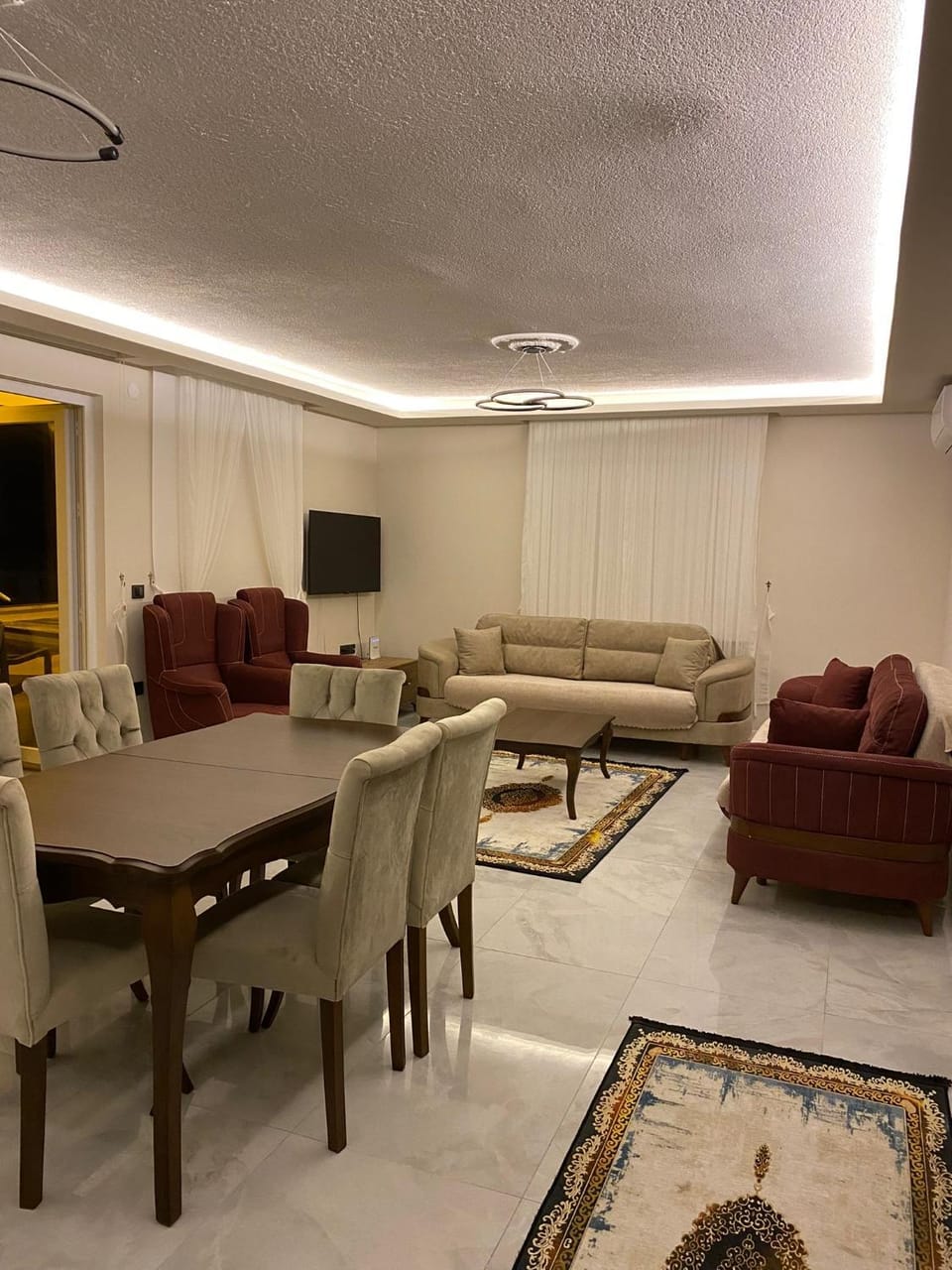 Communal lounge/ TV room, TV and multimedia, Living room, Seating area
