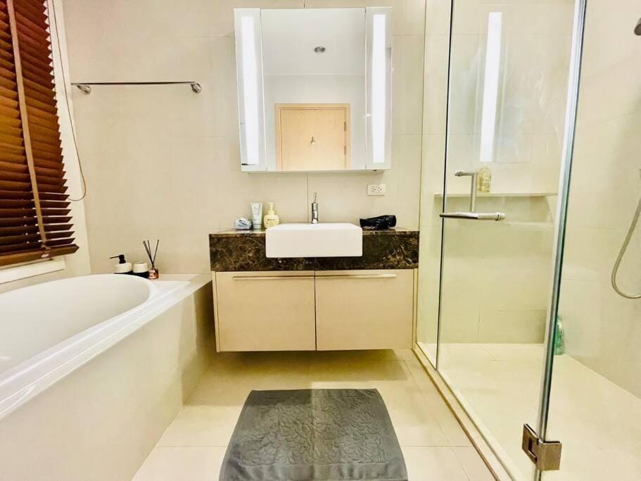 Luxury 2BR on the Clouds in Prime area Bangkok Apartment in Bangkok