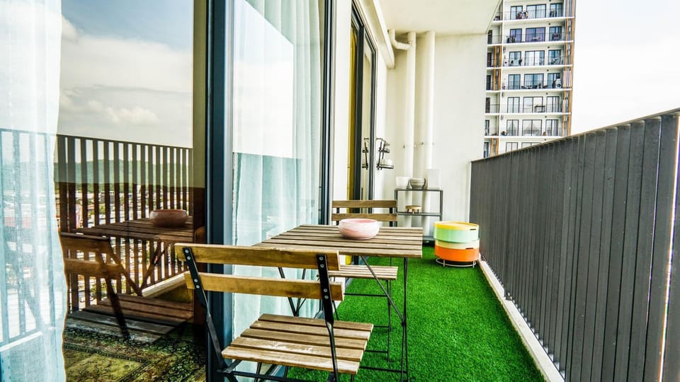 View (from property/room), Balcony/Terrace