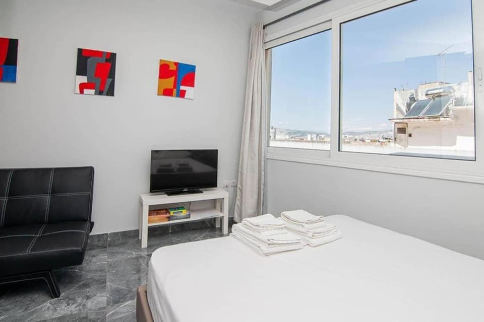 Bed, City view, City view