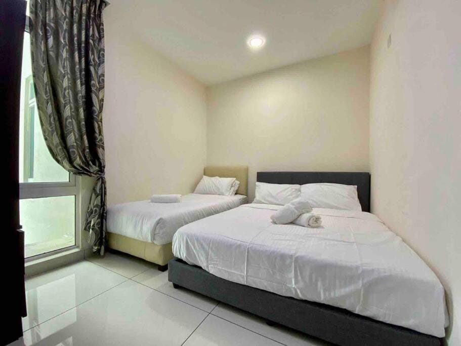 KSL City Mall 3BR@7-8pax Private Lift & City view+WIFI Apartment in Johor Bahru