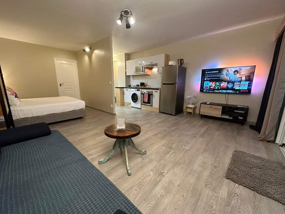 Kitchen or kitchenette, Seating area