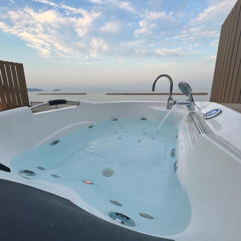 Hot Tub, Balcony/Terrace, Open Air Bath, Bath
