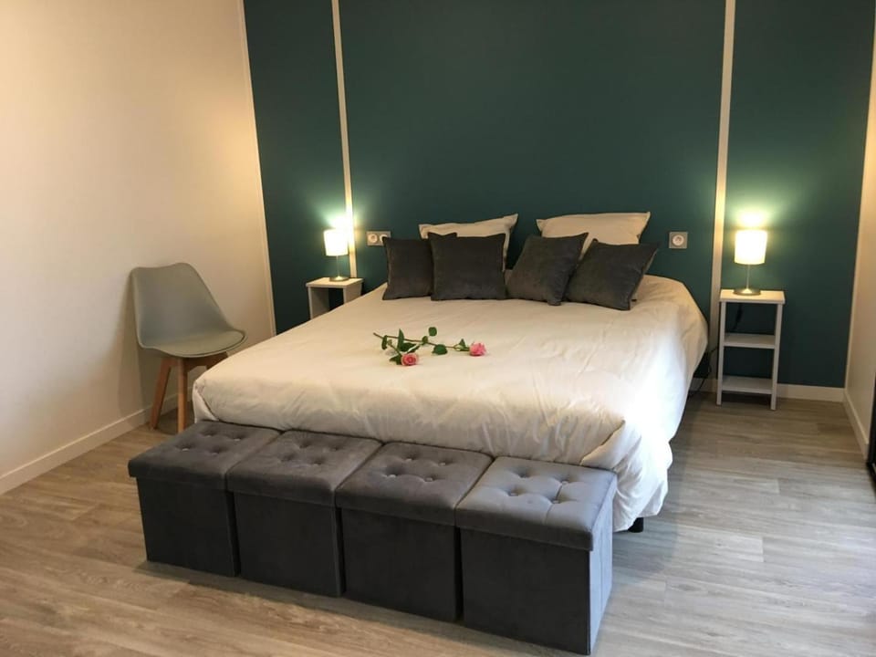 Hibiscus la vallee des noyers House in Centre-Val de Loire