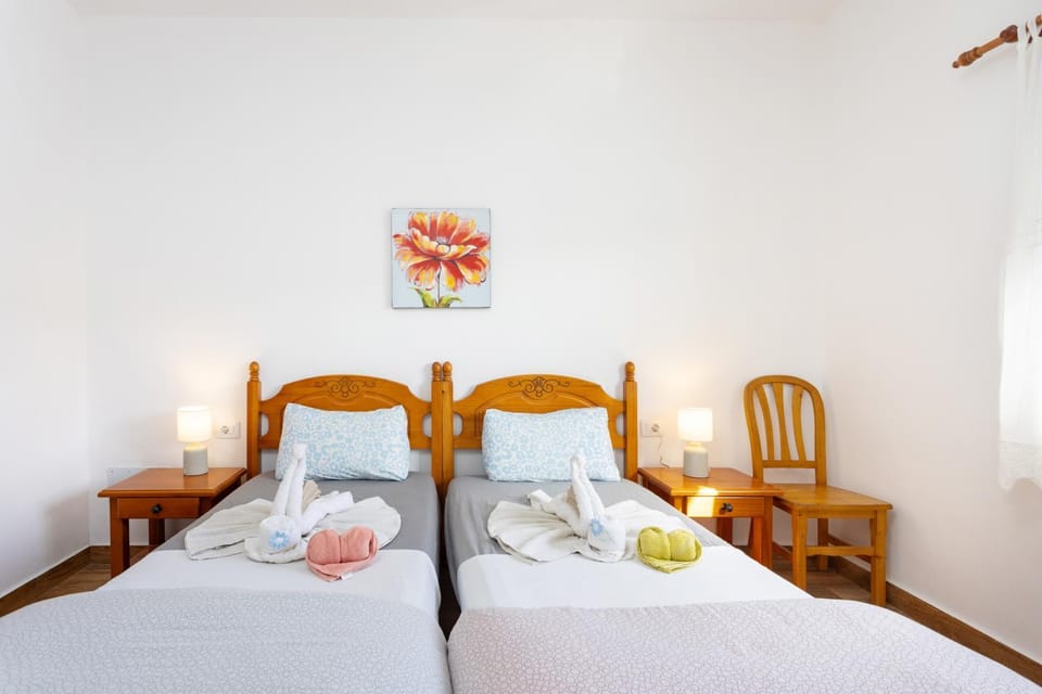 Live Adeje Taucho Relax Place with Terrace House in Abona