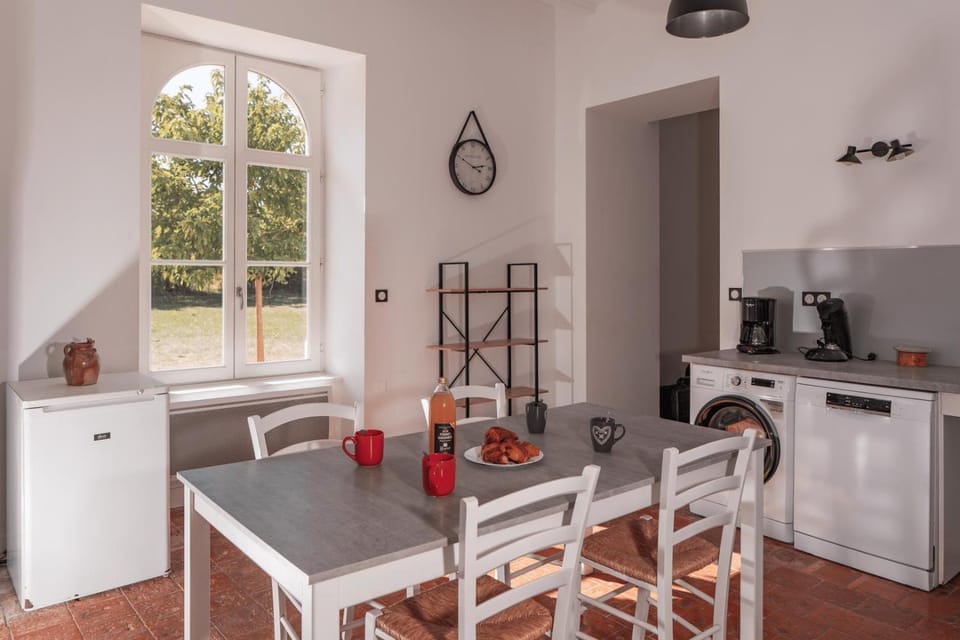 Gite de la charmille House in Nouvelle-Aquitaine