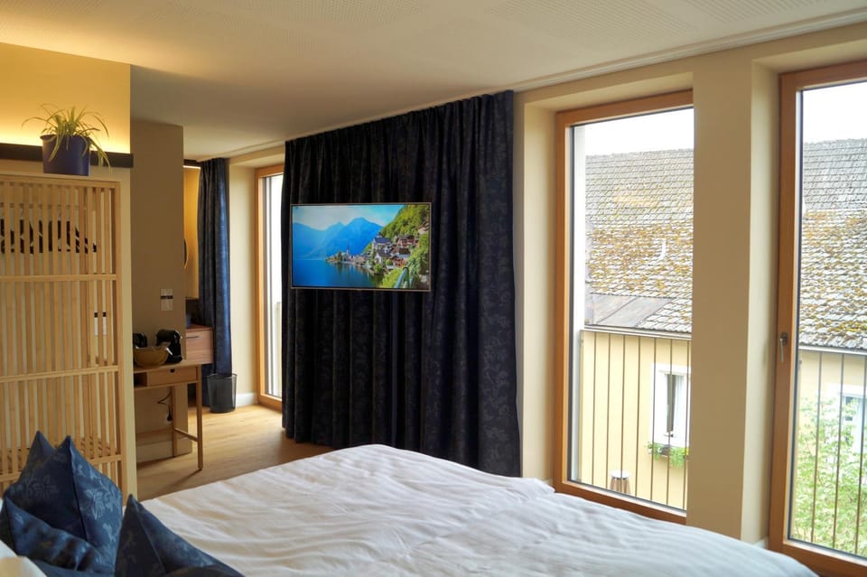 TV and multimedia, Photo of the whole room