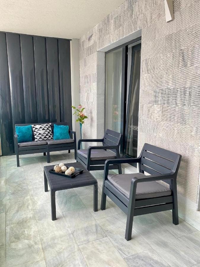 Balcony/Terrace, Seating area, Dining area