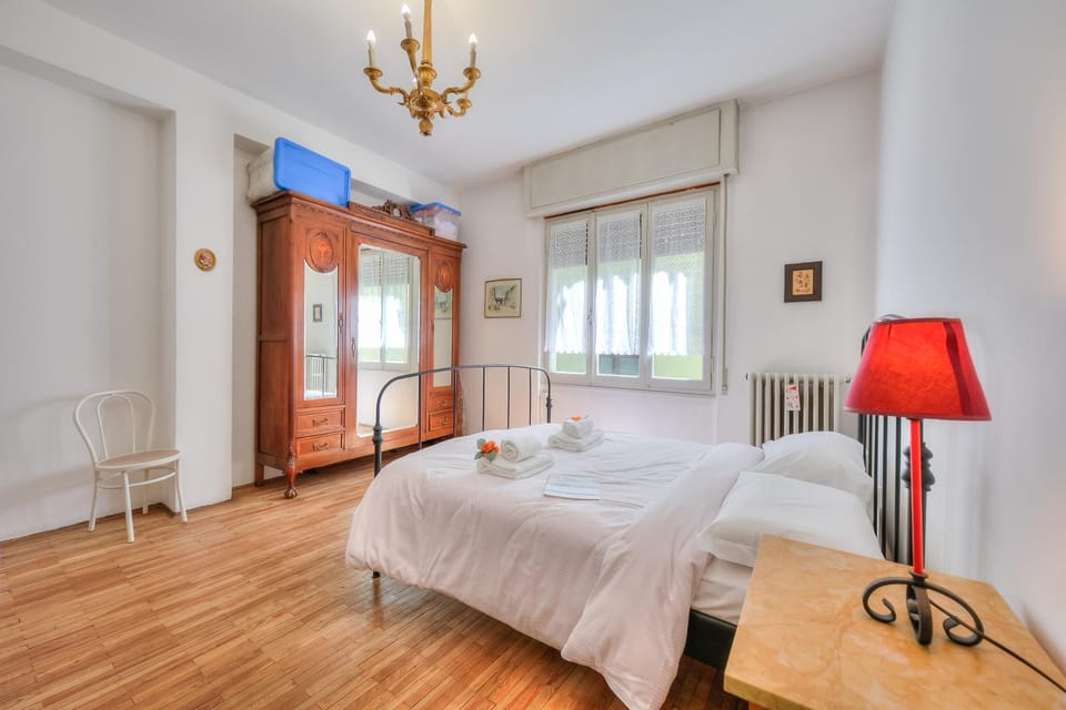 Bedroom, Bedroom