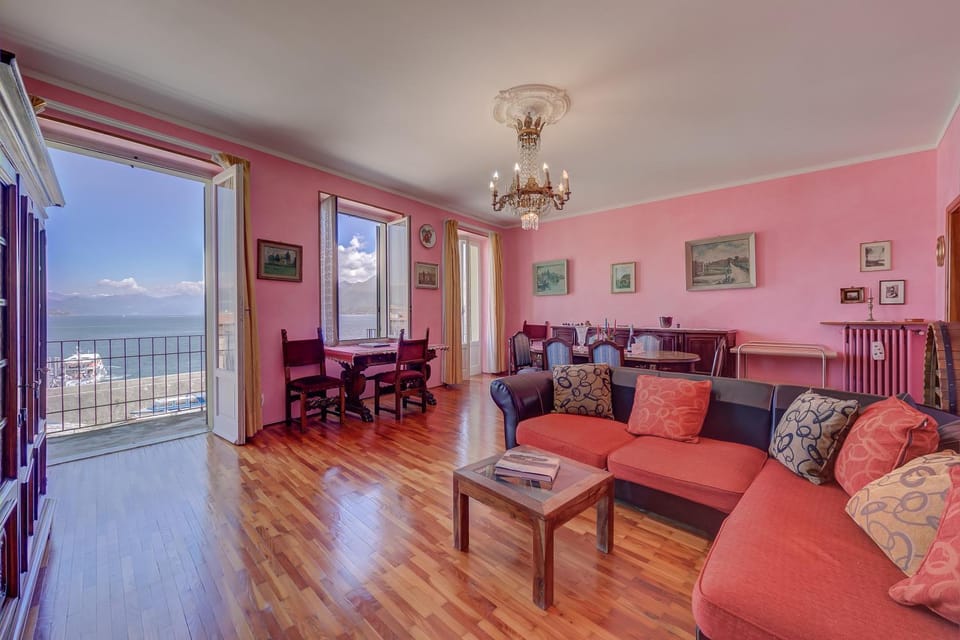 Living room, Living room