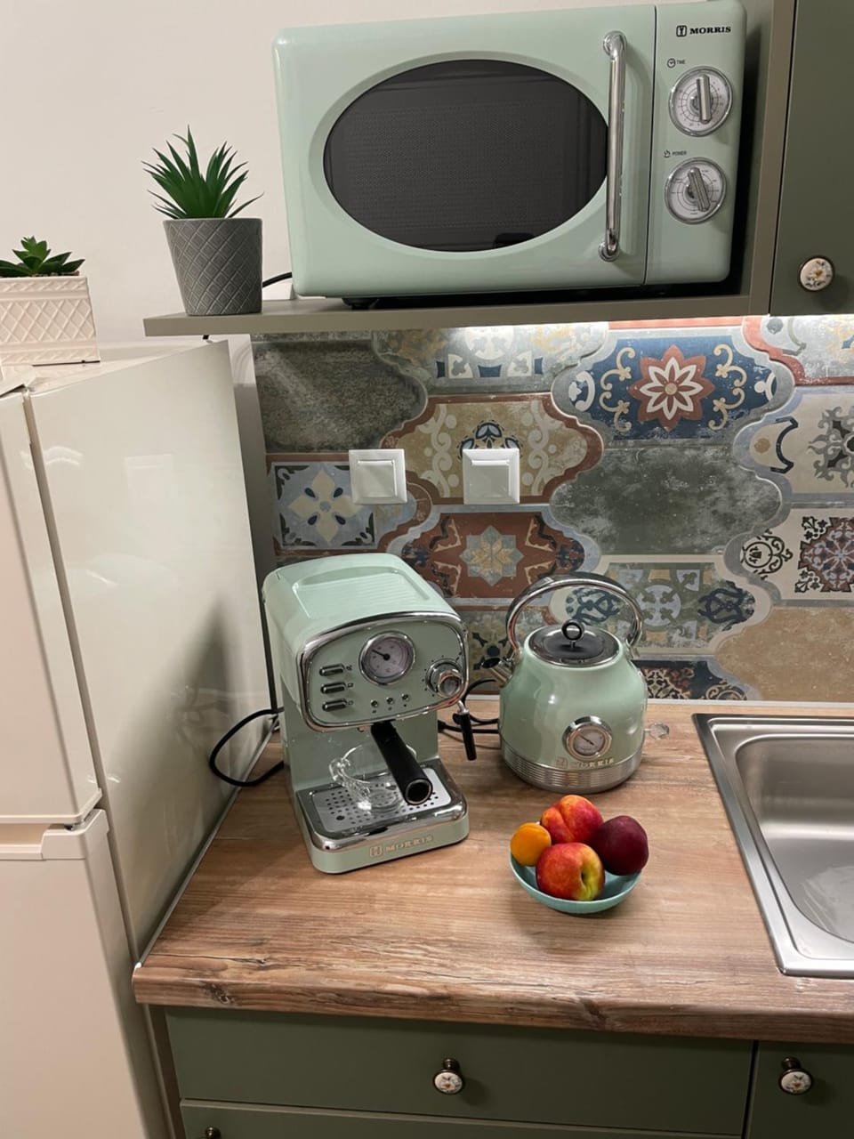 Coffee/tea facilities, Kitchen or kitchenette, minibar, pet friendly