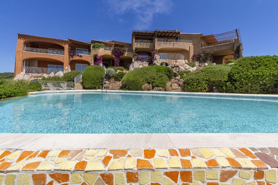 EXCLUSIVE LUXURY & PRESTIGE Sherden House in Sardinia