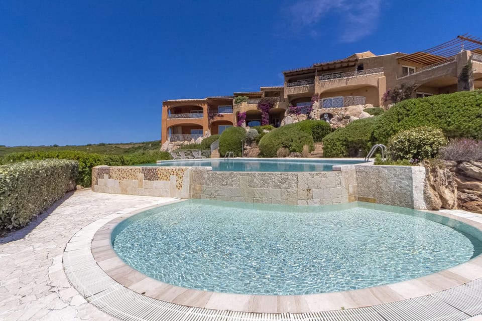 EXCLUSIVE LUXURY & PRESTIGE Sherden House in Sardinia