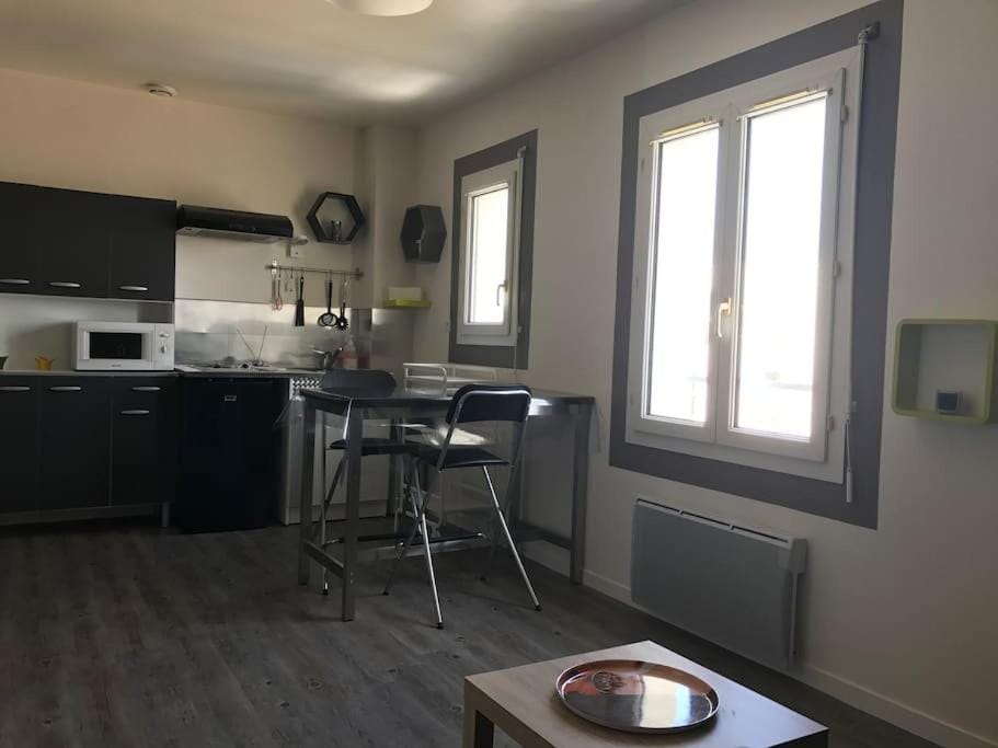 studio near downtown and old port Apartment in La Rochelle
