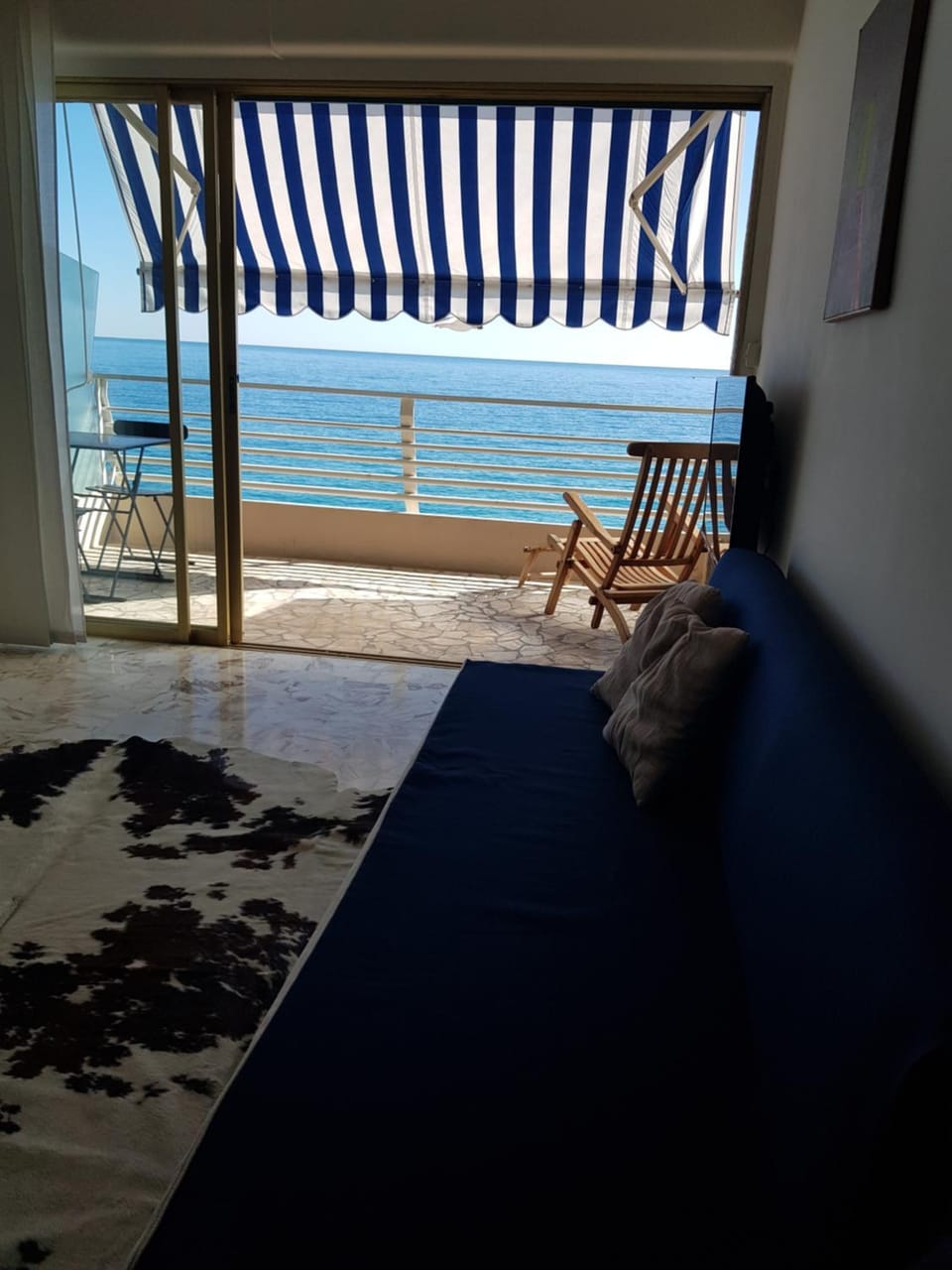 Menton front bord de mer Côte d'Azur Florentina sea view French Riviera proche Monaco Montecarlo superb studio Apartment in Menton