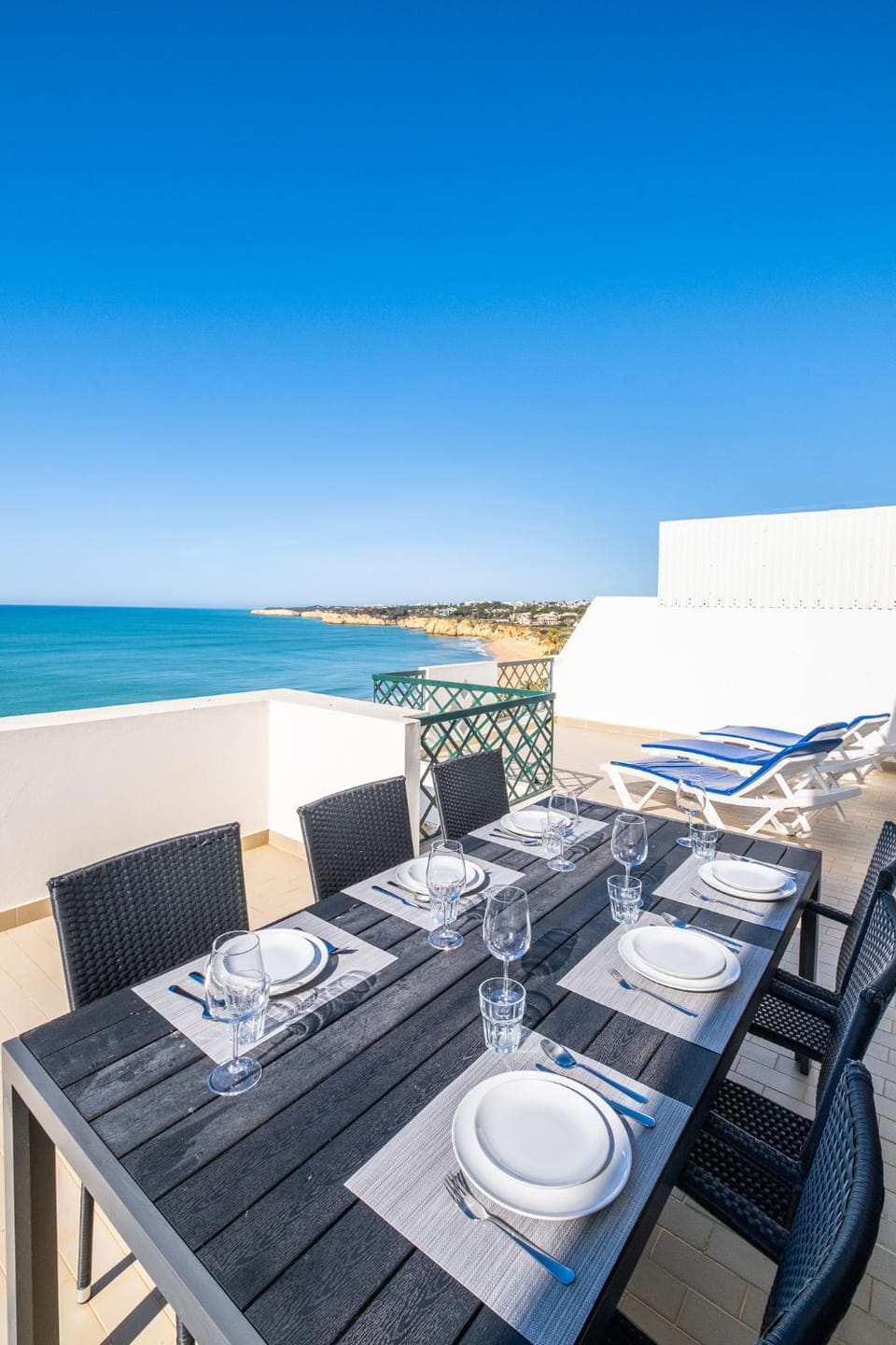 Frente ao Mar - 3 quartos - wi-fi - AQ Apartment in Praia de Armação de Pêra