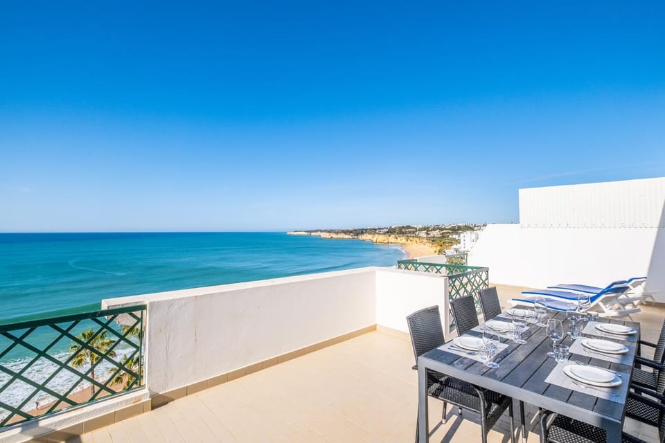 Frente ao Mar - 3 quartos - wi-fi - AQ Apartment in Praia de Armação de Pêra