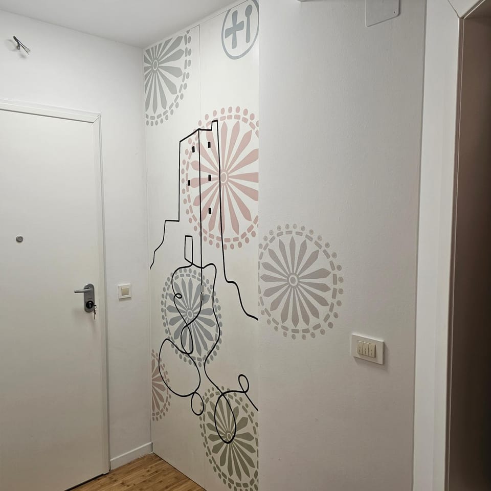 storage, wardrobe