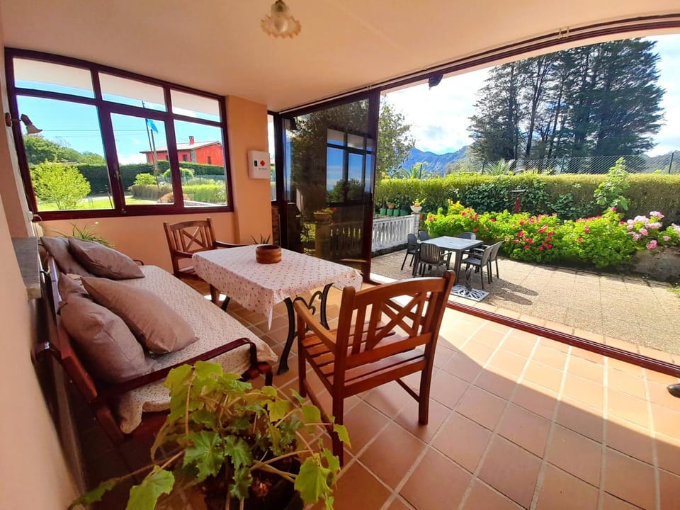 View (from property/room), Balcony/Terrace, Garden view