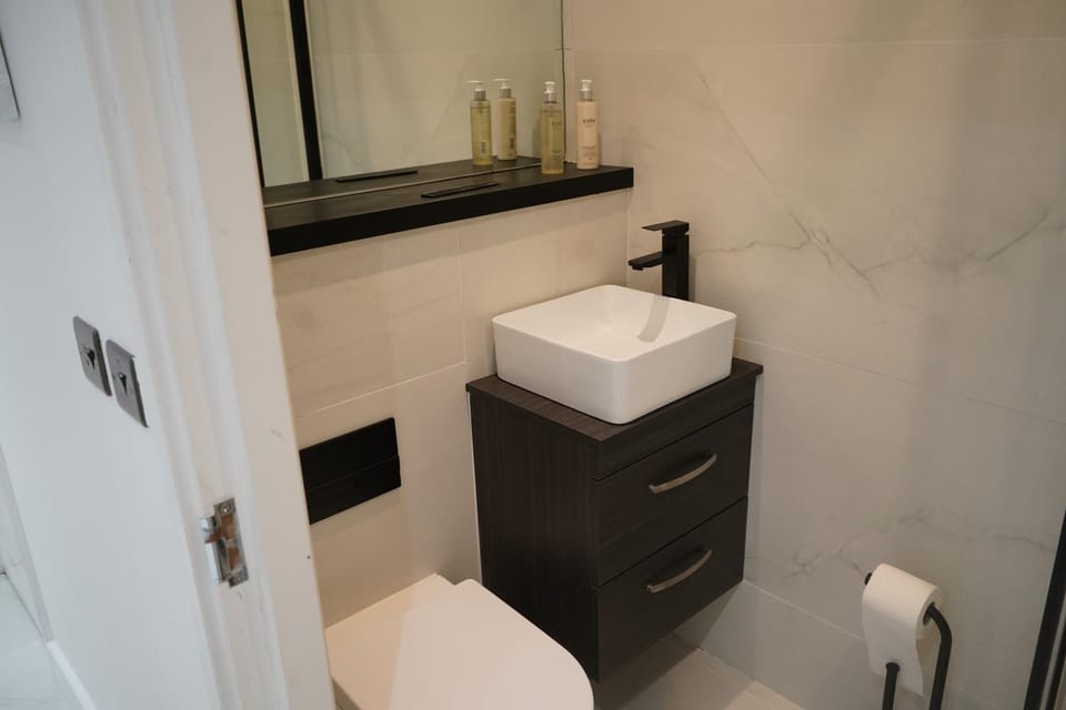 Toilet, Bathroom