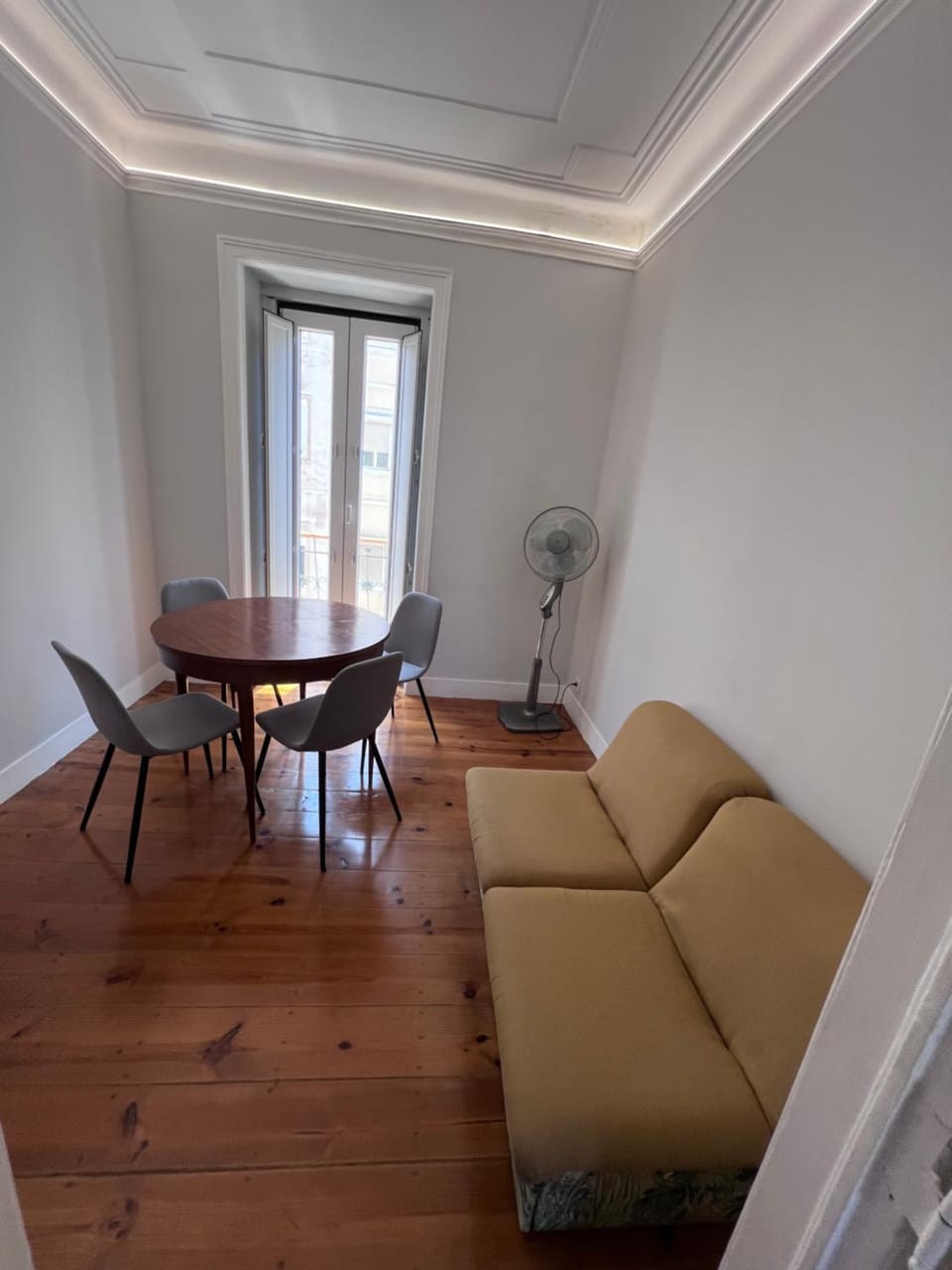 Communal lounge/ TV room