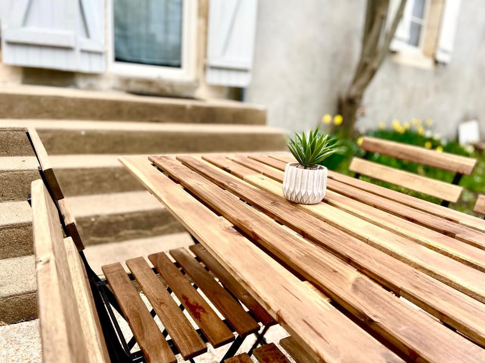 L’escale Jean Jaurès Apartment in Bourgogne-Franche-Comté