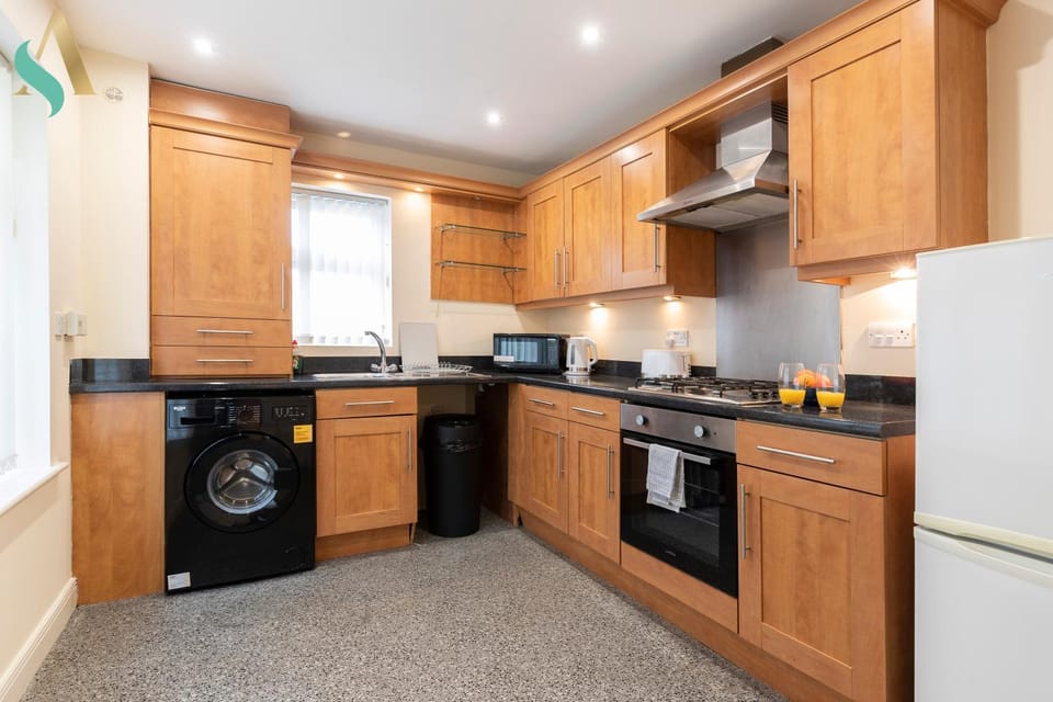 Kitchen or kitchenette, dishwasher, minibar, pet friendly, stove, toaster